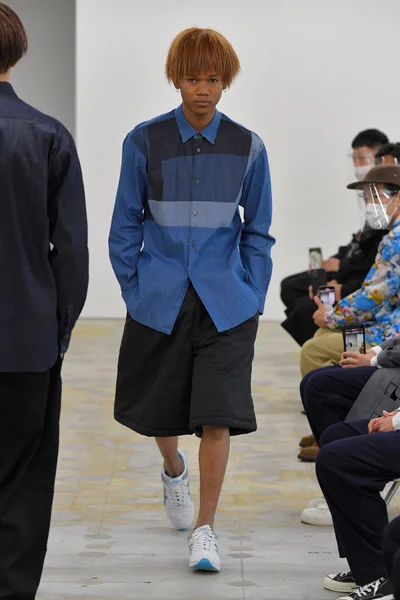 Look 7